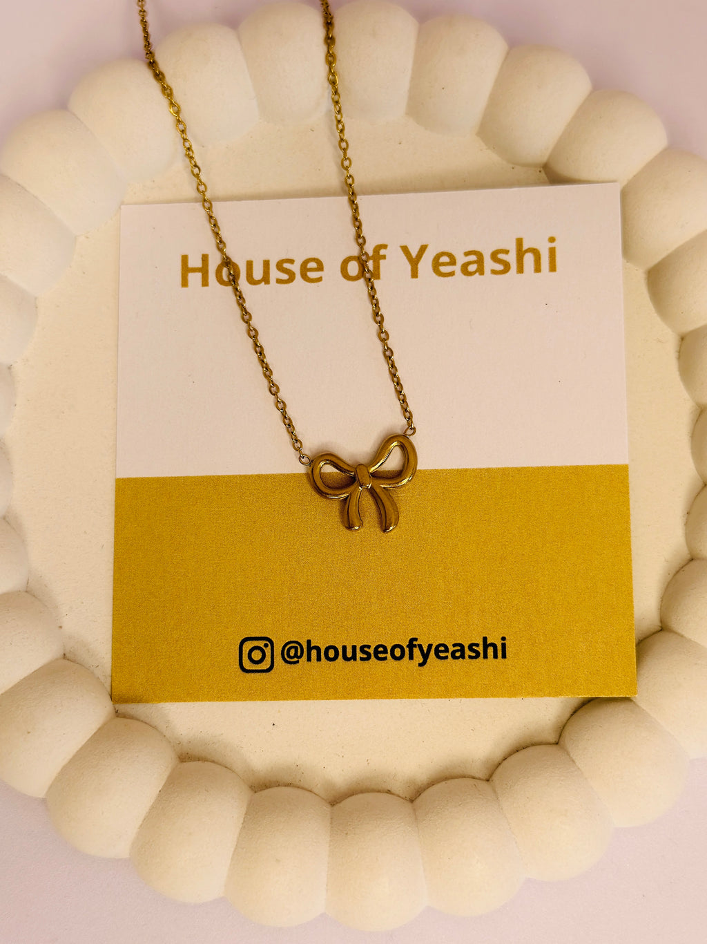 Bow Necklace