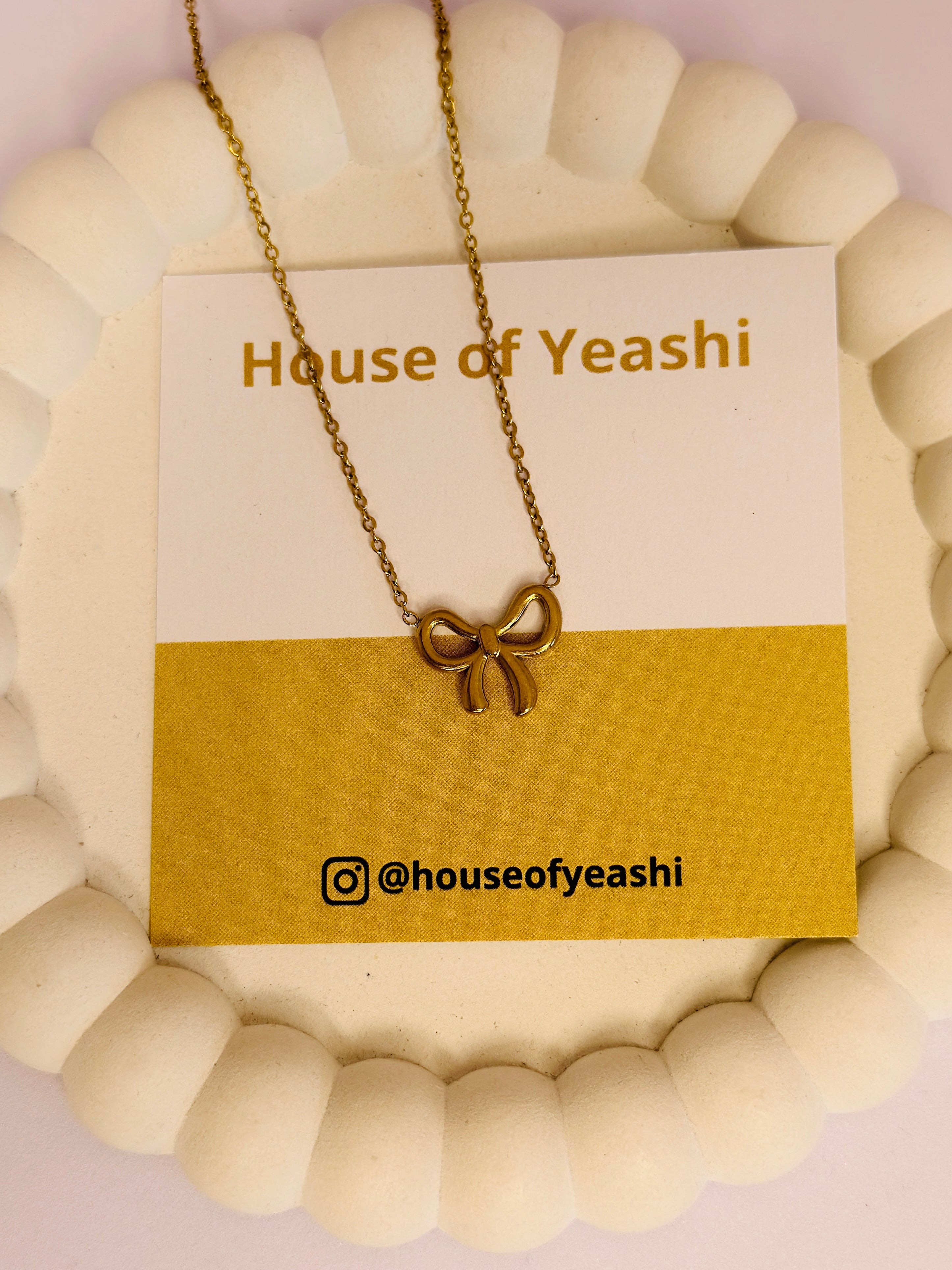 Bow Necklace