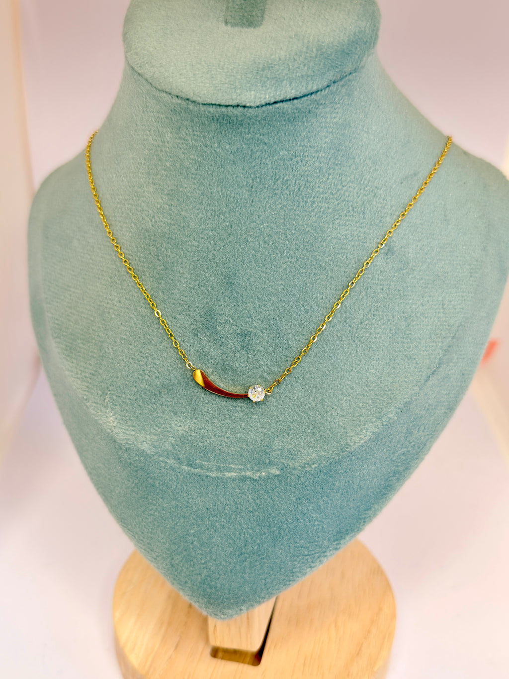 Lakeer Necklace