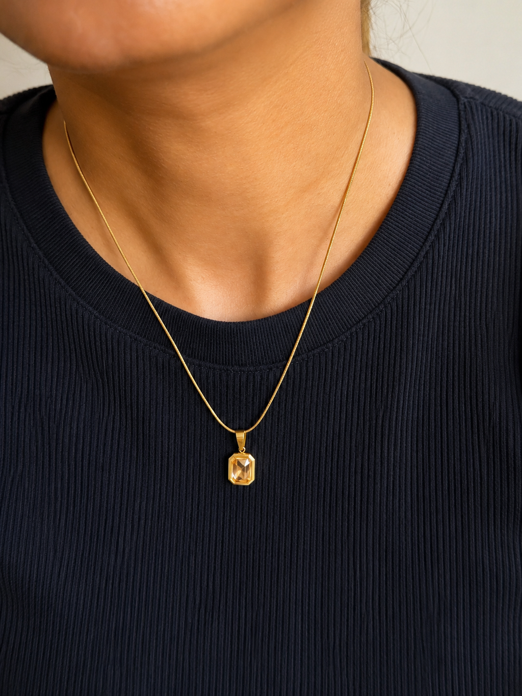 Champagne Glow Necklace