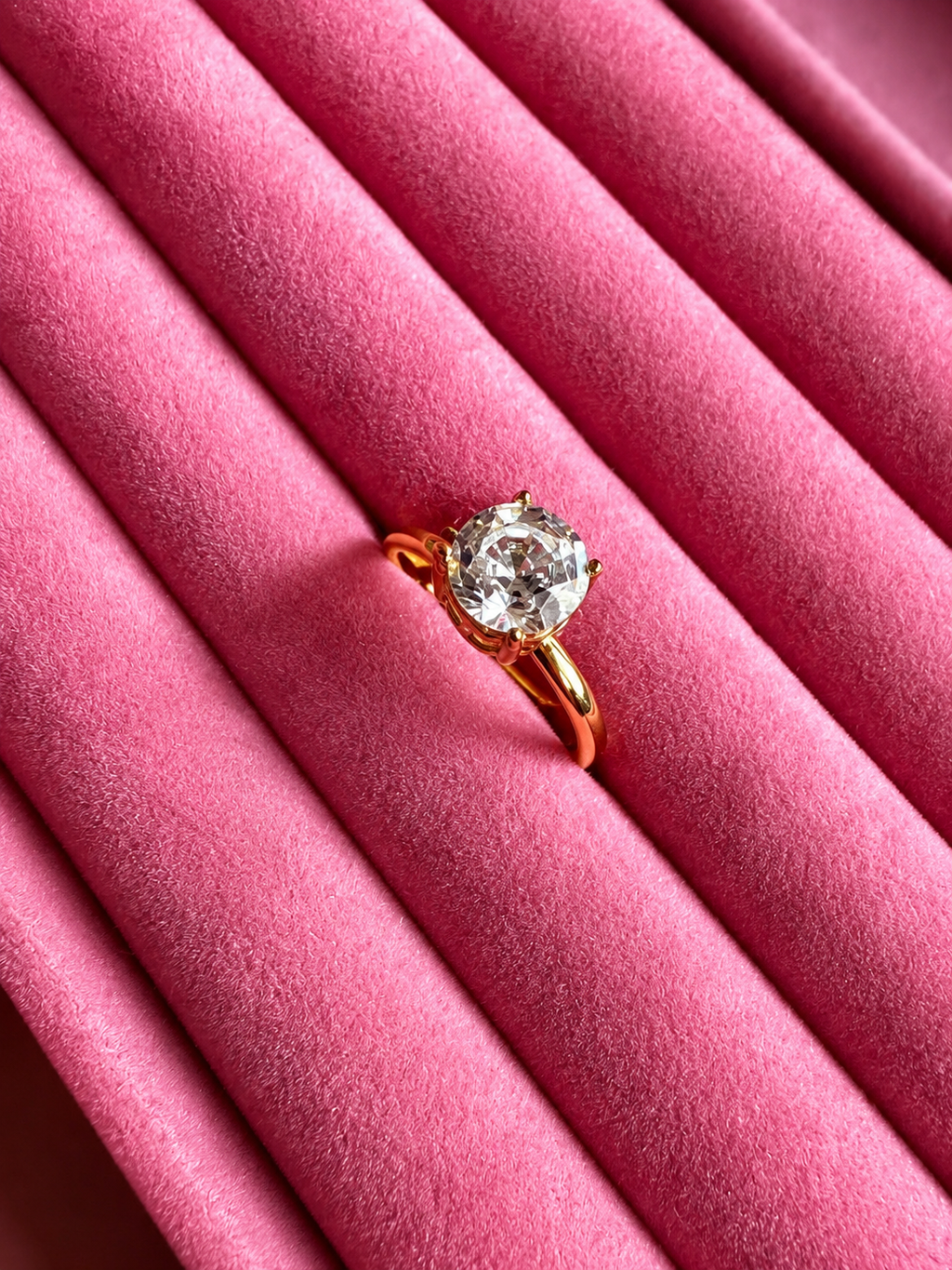Elara Solitaire
