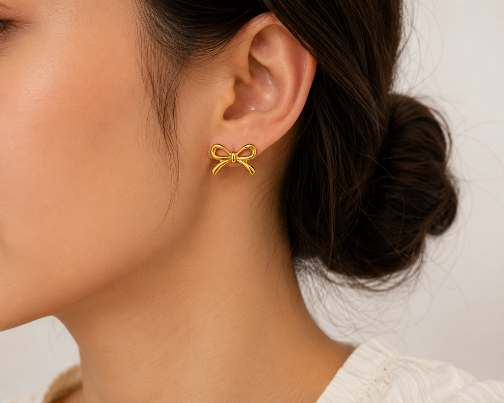 Ribbon of Grace Studs
