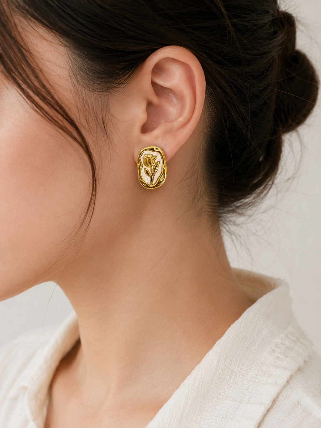 Eternal Tulip Stud
