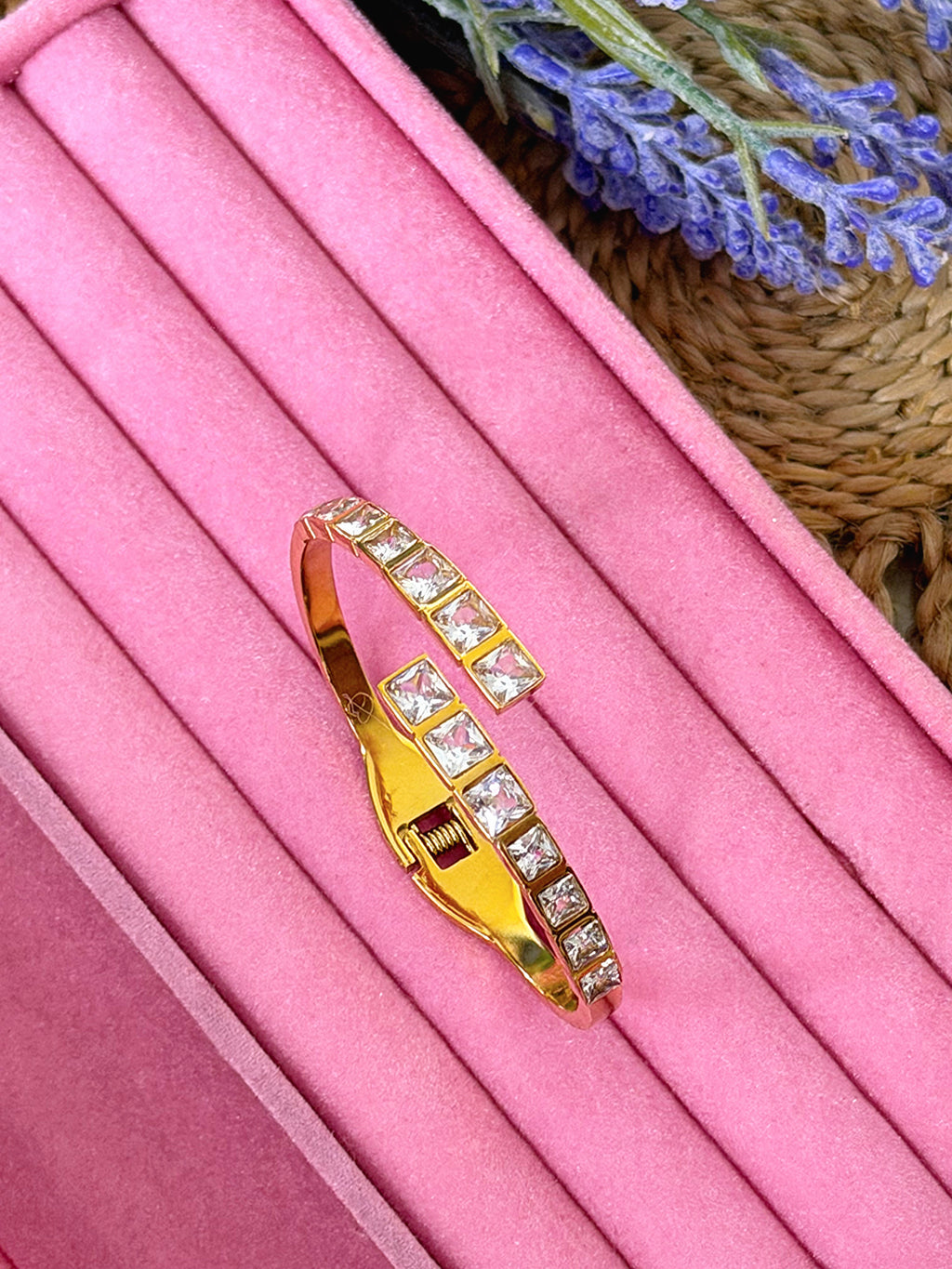 Elara Crystal Bracelet