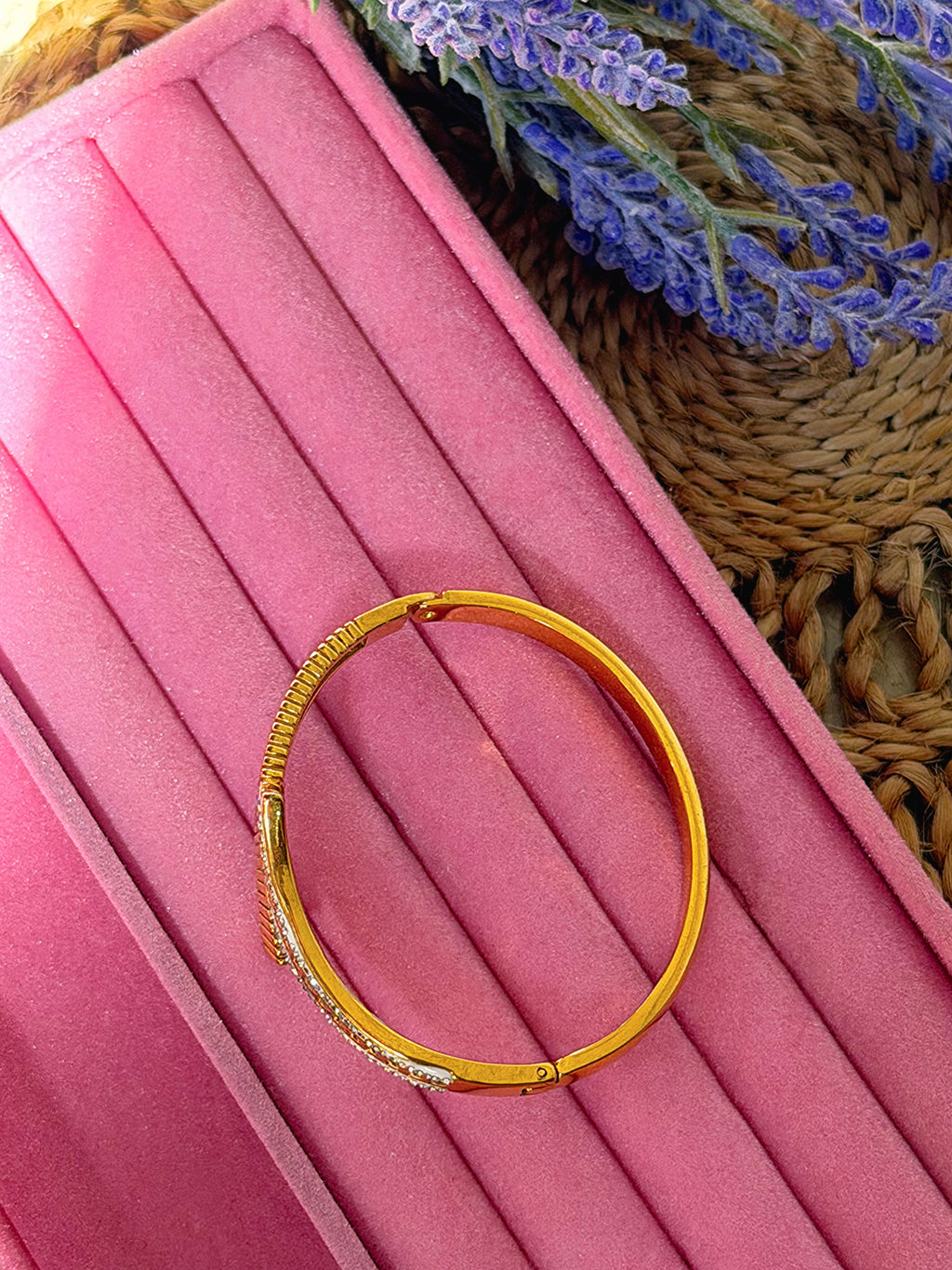 Aurora Curve Bracelet
