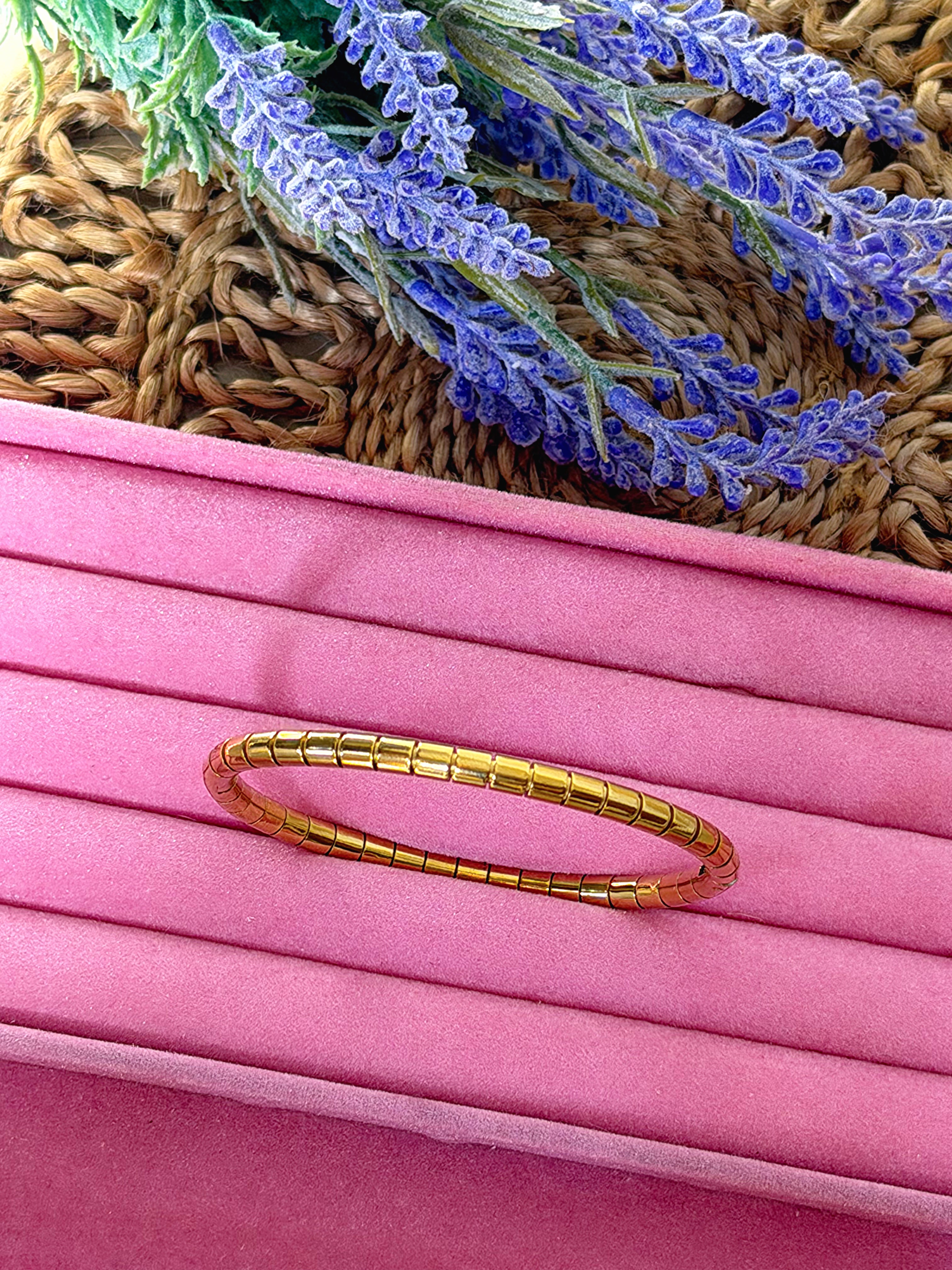 Divine Glow Kada Bracelet